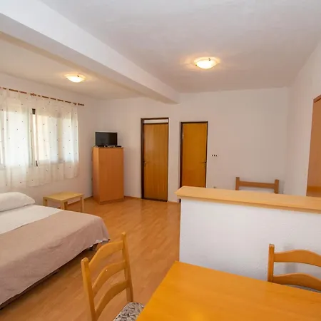 شقة Barbara باكوشتاني